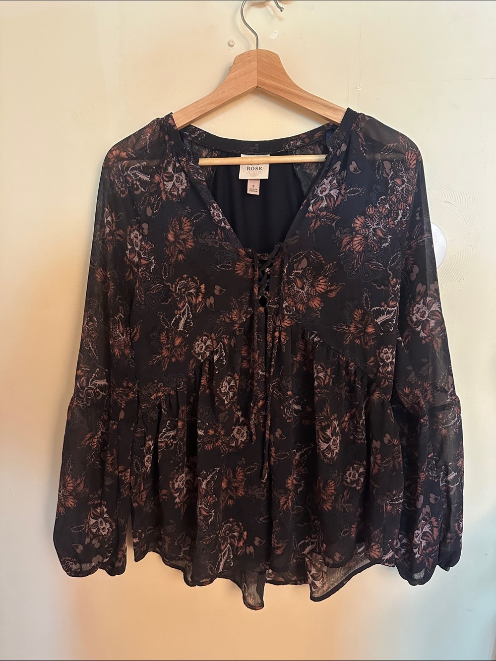 Floral Lace-Up Peasant Blouse